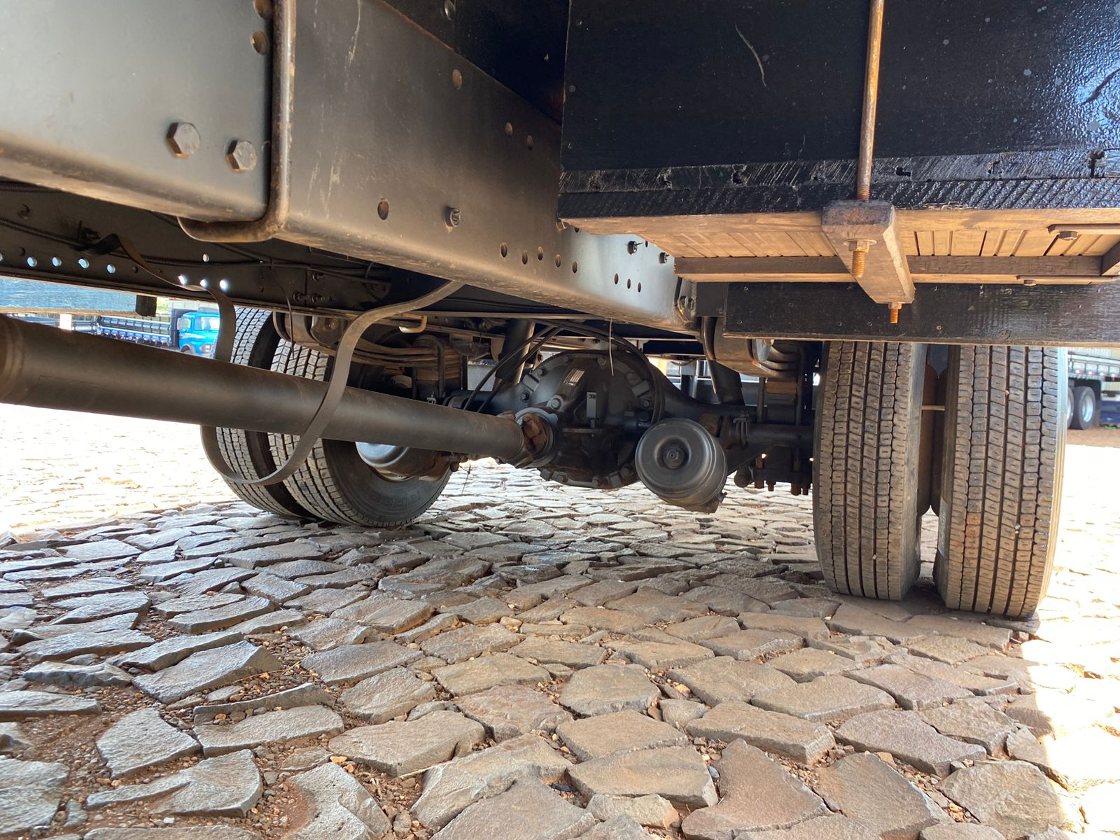 MB ACCELO 815 4X2 Boiadeira - Imagem 14