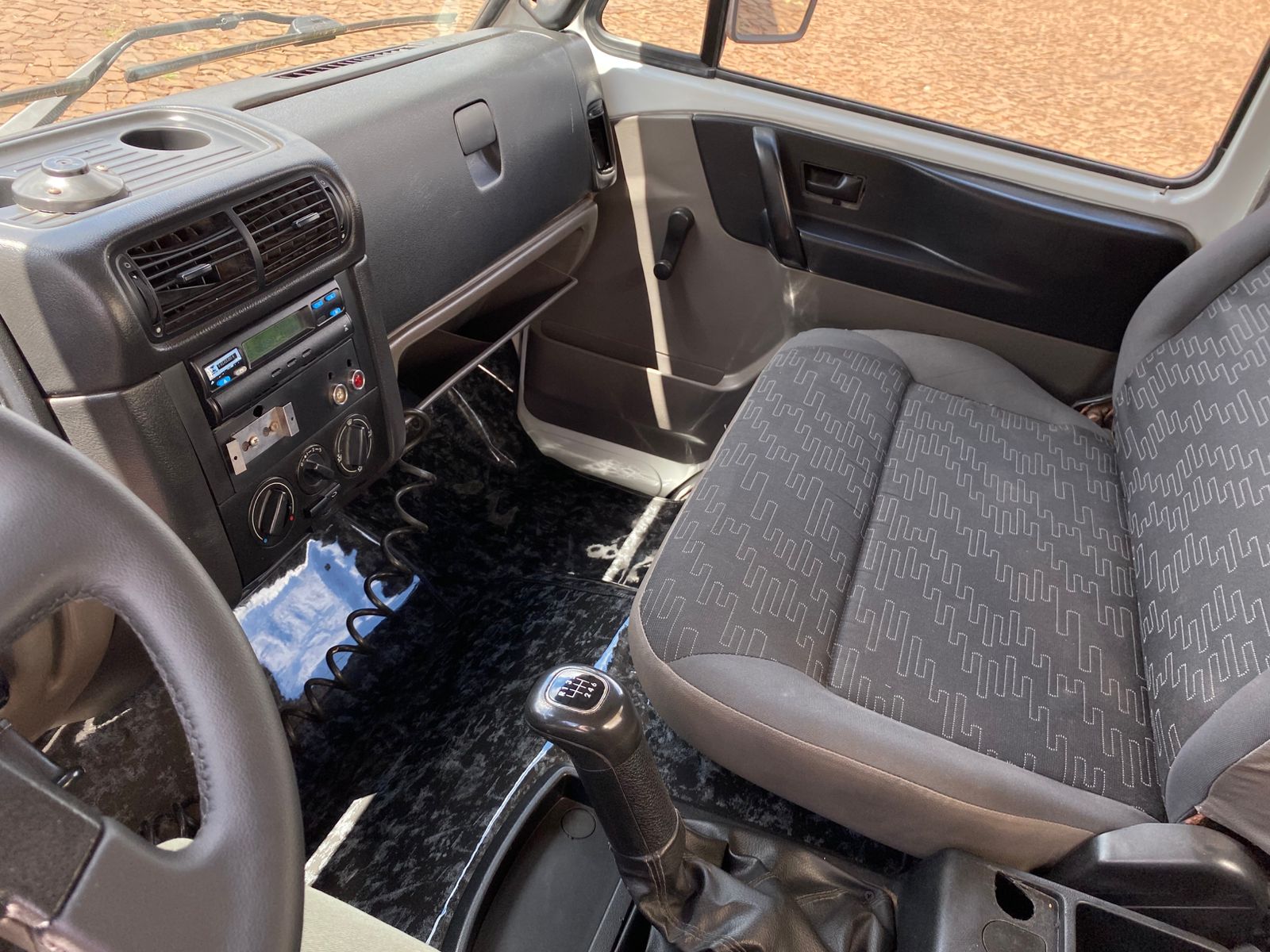 VW 13160 6X2 - Imagem 27