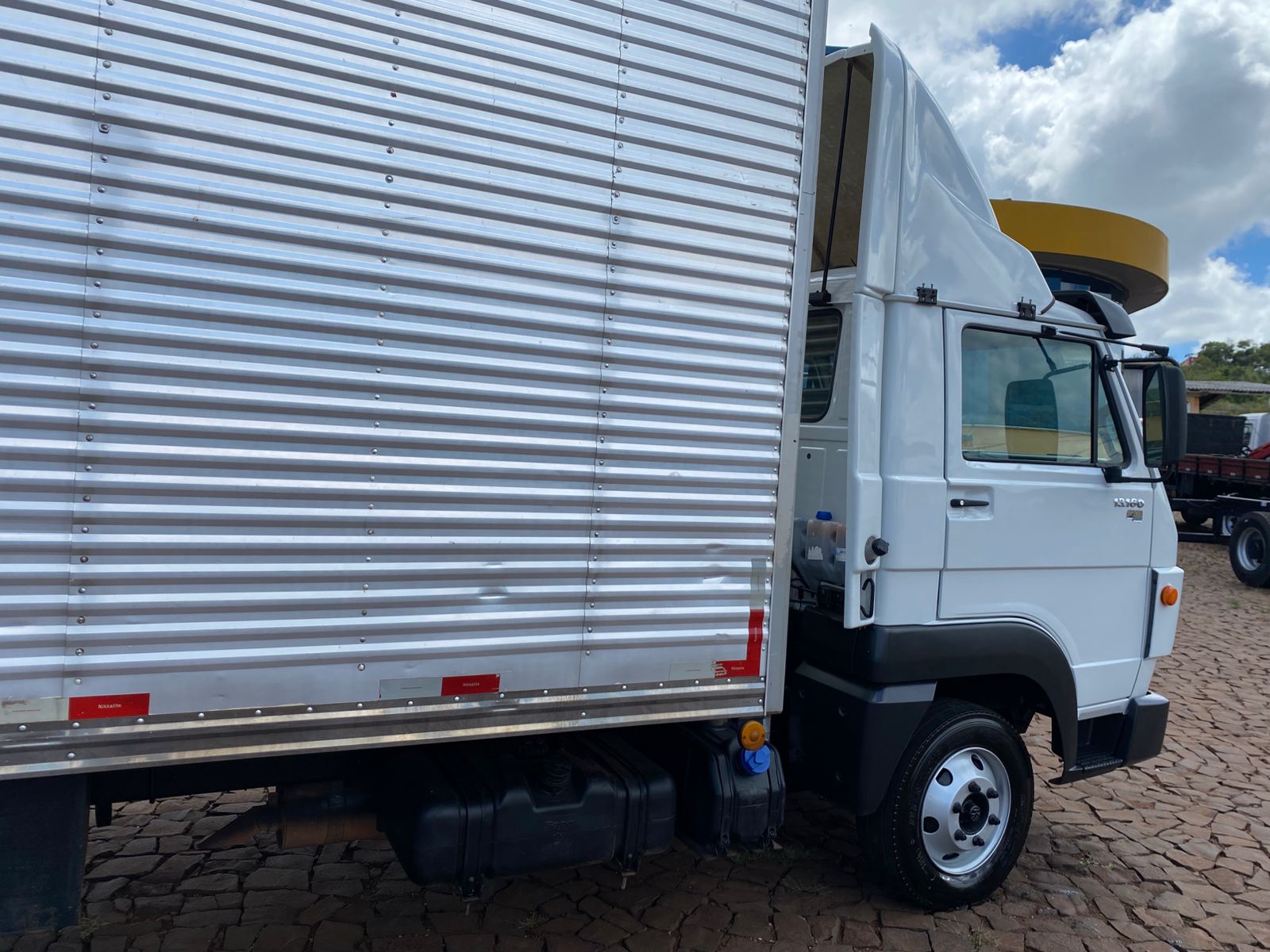 VW 13160 6X2 - Imagem 10