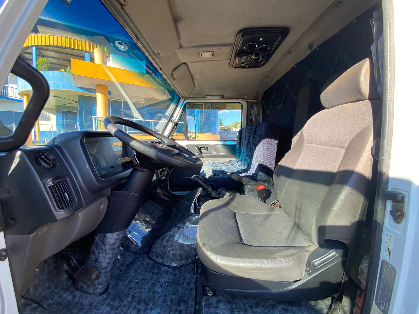 VW 5150 4X2 COM BAU - Imagem 20