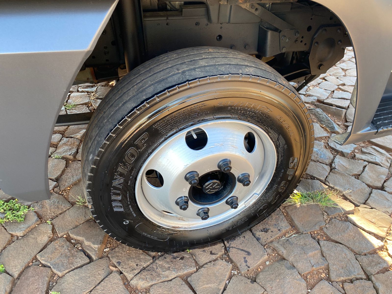 VW 5150 4X2 COM BAU - Imagem 6