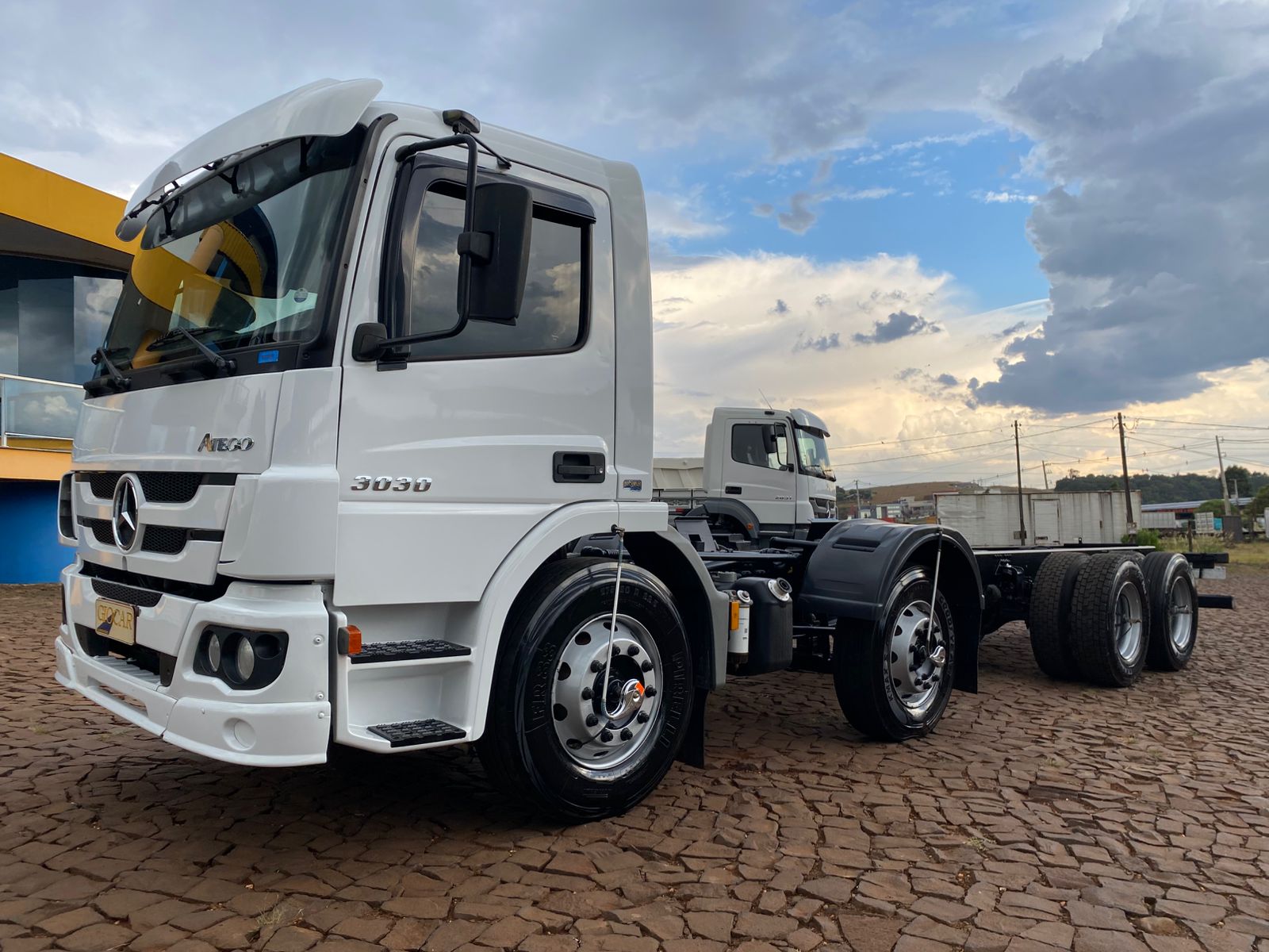 MB ATEGO 3030 8X2 - Imagem 2