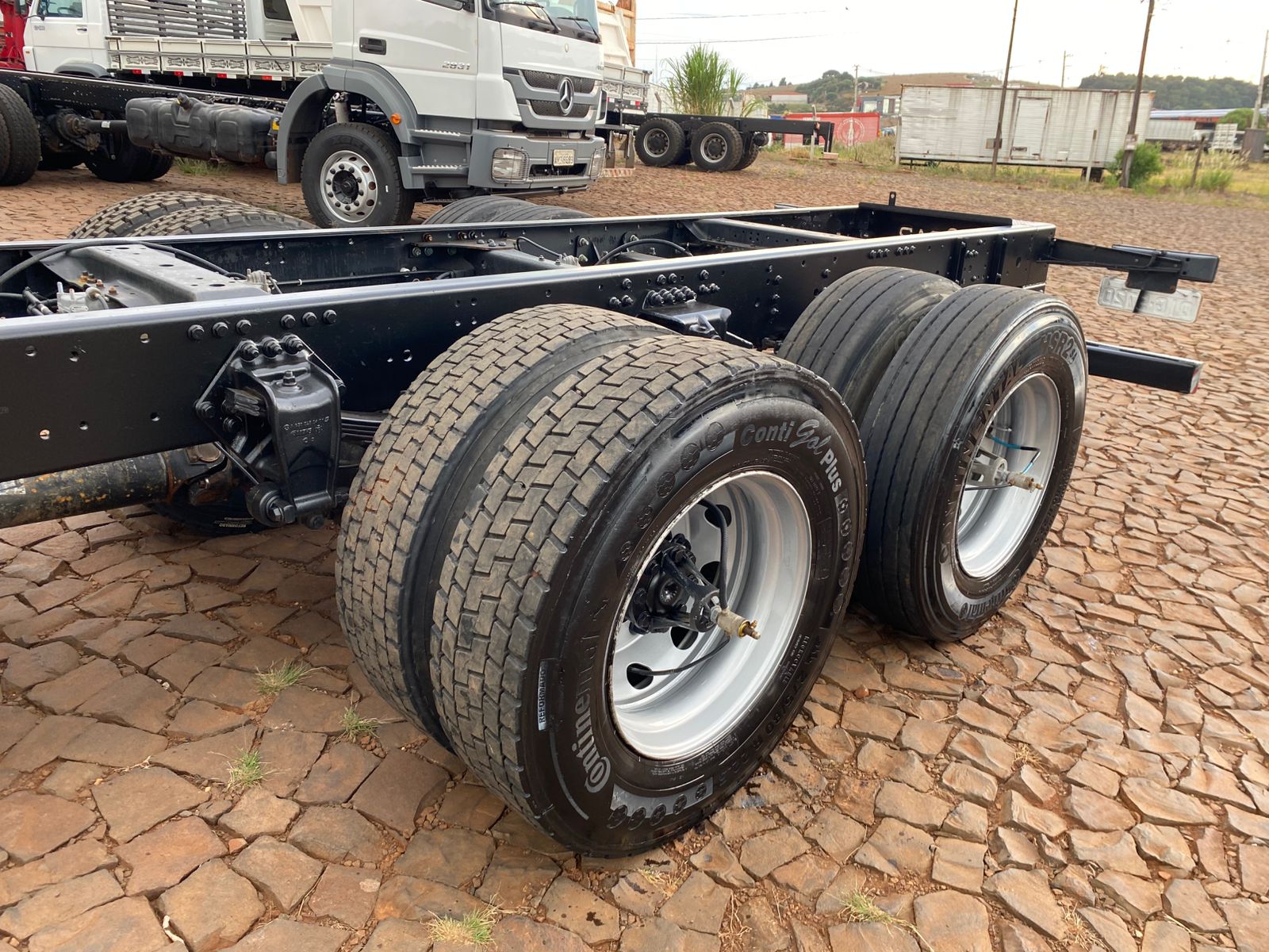 MB ATEGO 3030 8X2 - Imagem 12