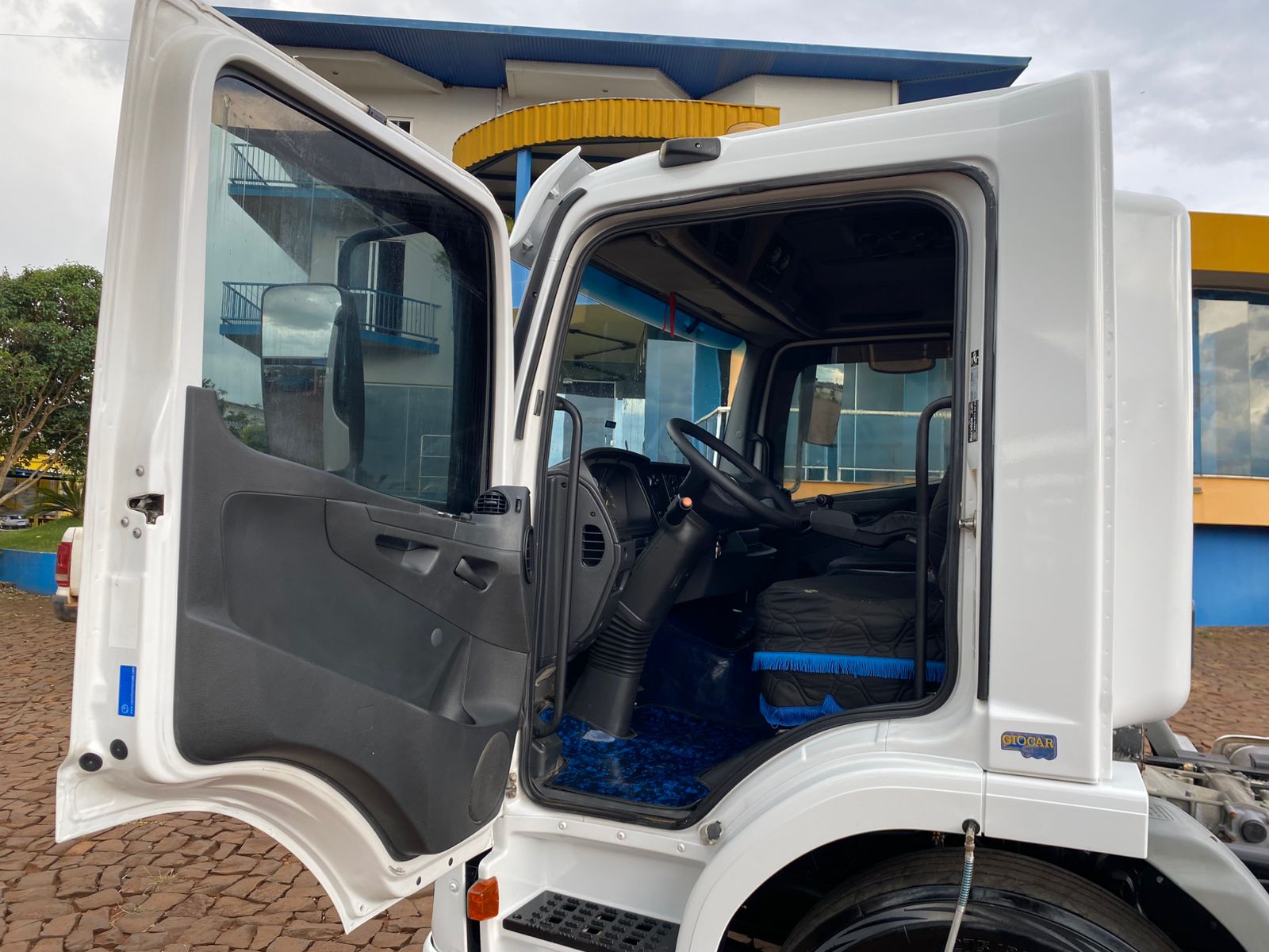 MB ATEGO 3030 8X2 - Imagem 18