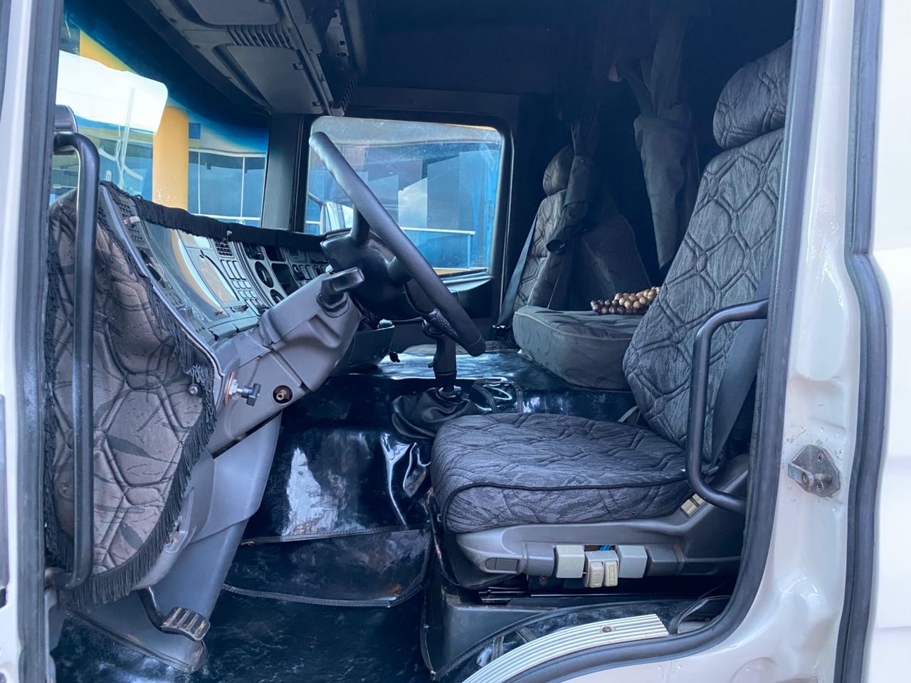 SCANIA P94 260 Cabine Leito - Imagem 19