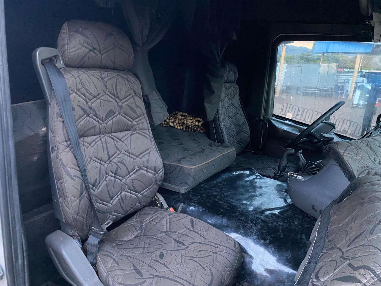 SCANIA P94 260 Cabine Leito - Imagem 25