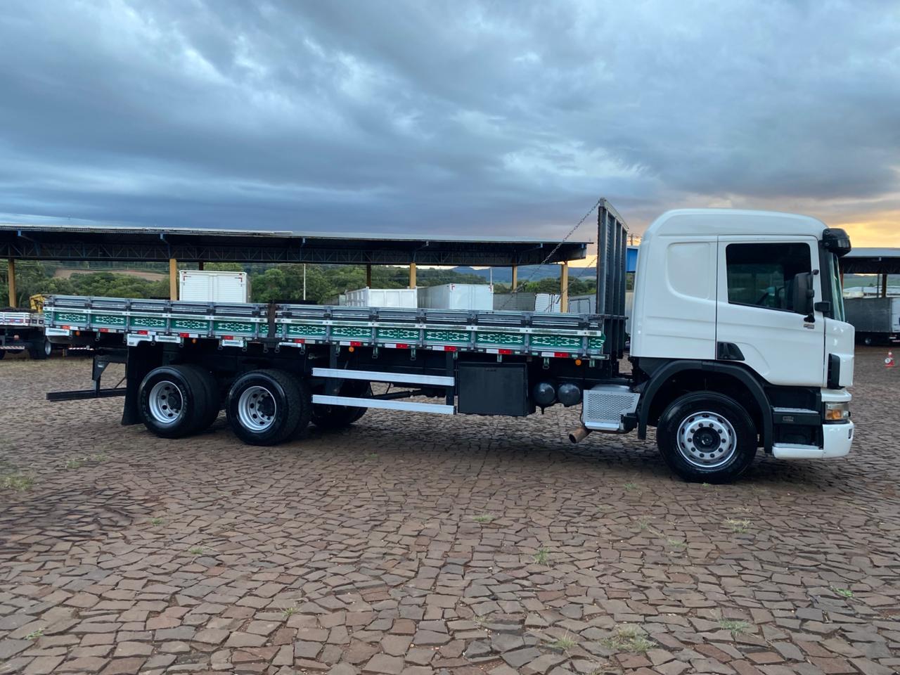 SCANIA P94 260 Cabine Leito - Imagem 28