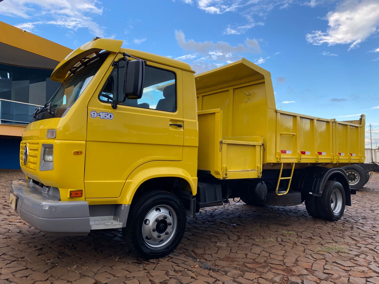 VW 9150 CUMMINS 4X2 Basculante - Imagem 5