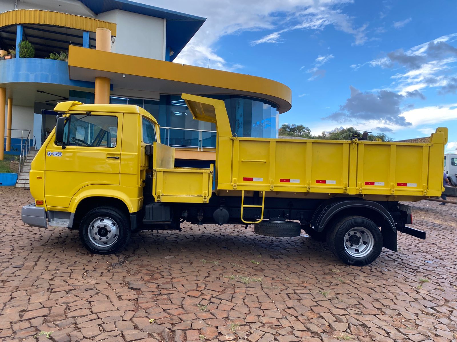 VW 9150 CUMMINS 4X2 Basculante - Imagem 6