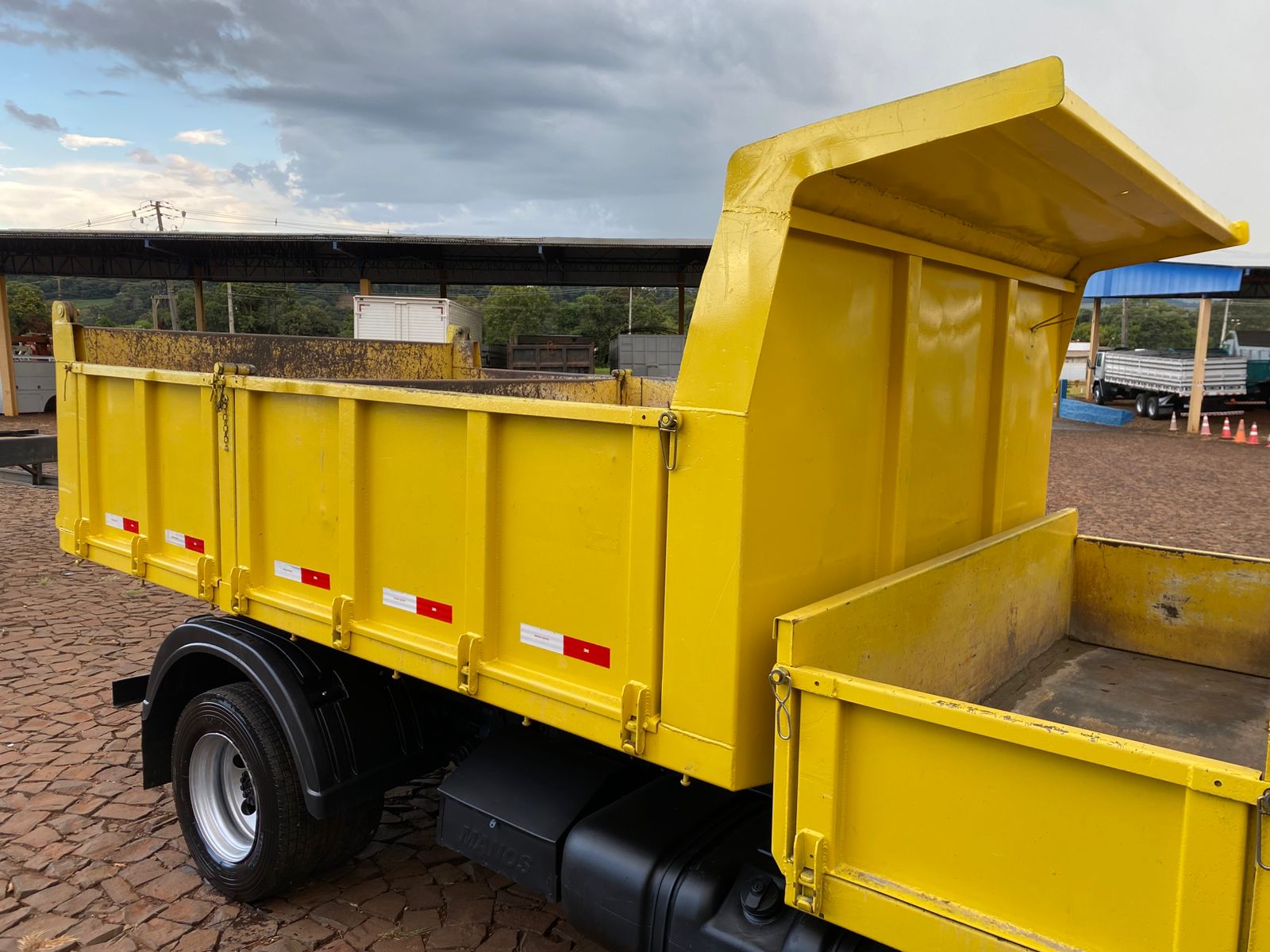 VW 9150 CUMMINS 4X2 Basculante - Imagem 10