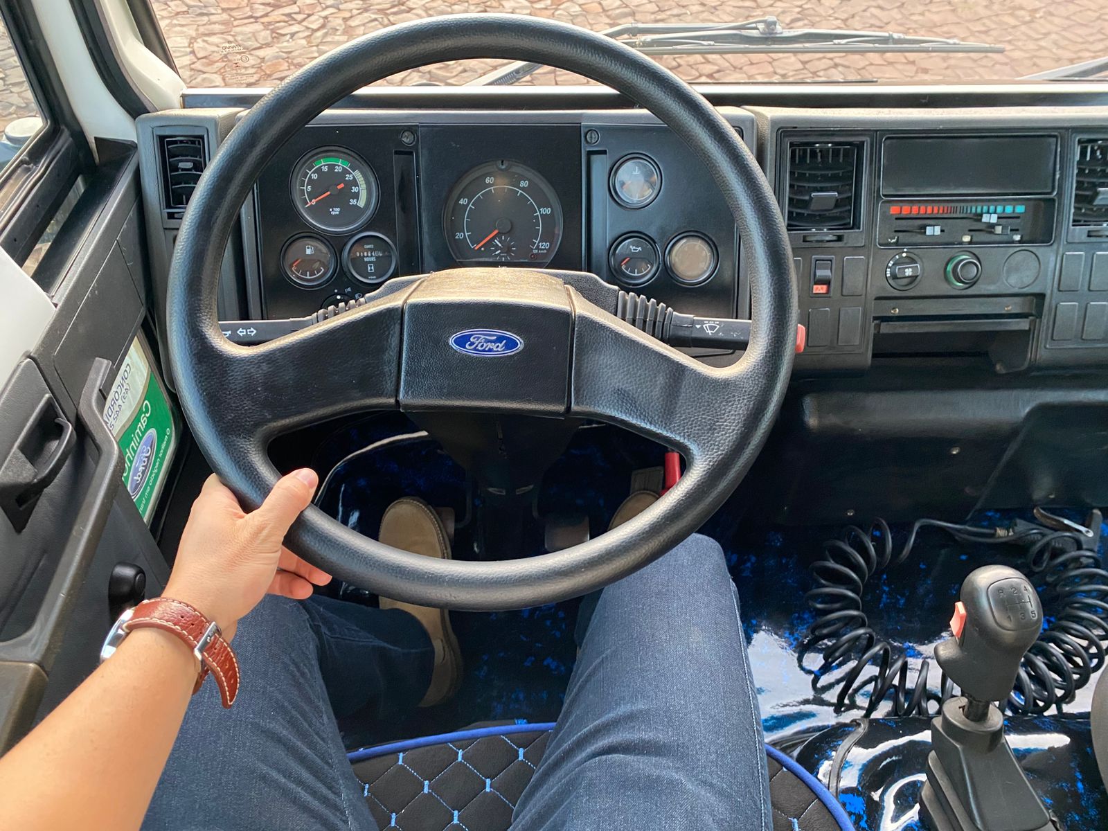 CARGO 1717 4X2 - Imagem 26
