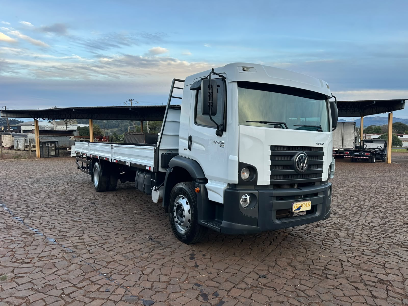 VW 17190 CONSTELLATION 4X2