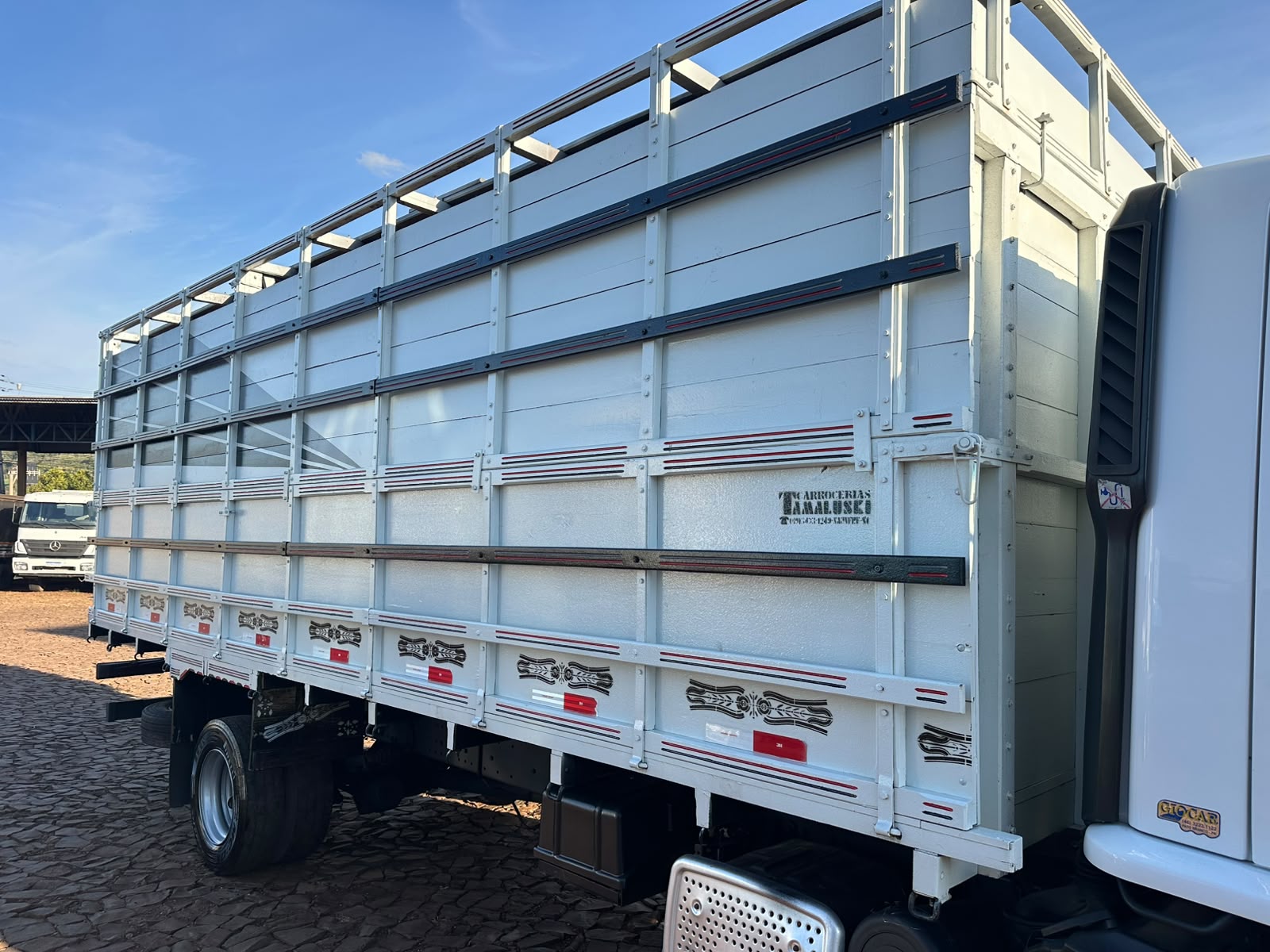 MB ACCELO 815 4X2 Boiadeira - Imagem 12