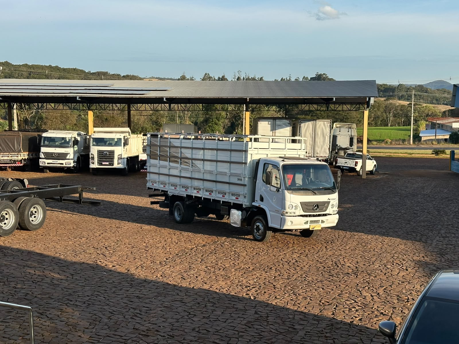 MB ACCELO 815 4X2 Boiadeira - Imagem 42