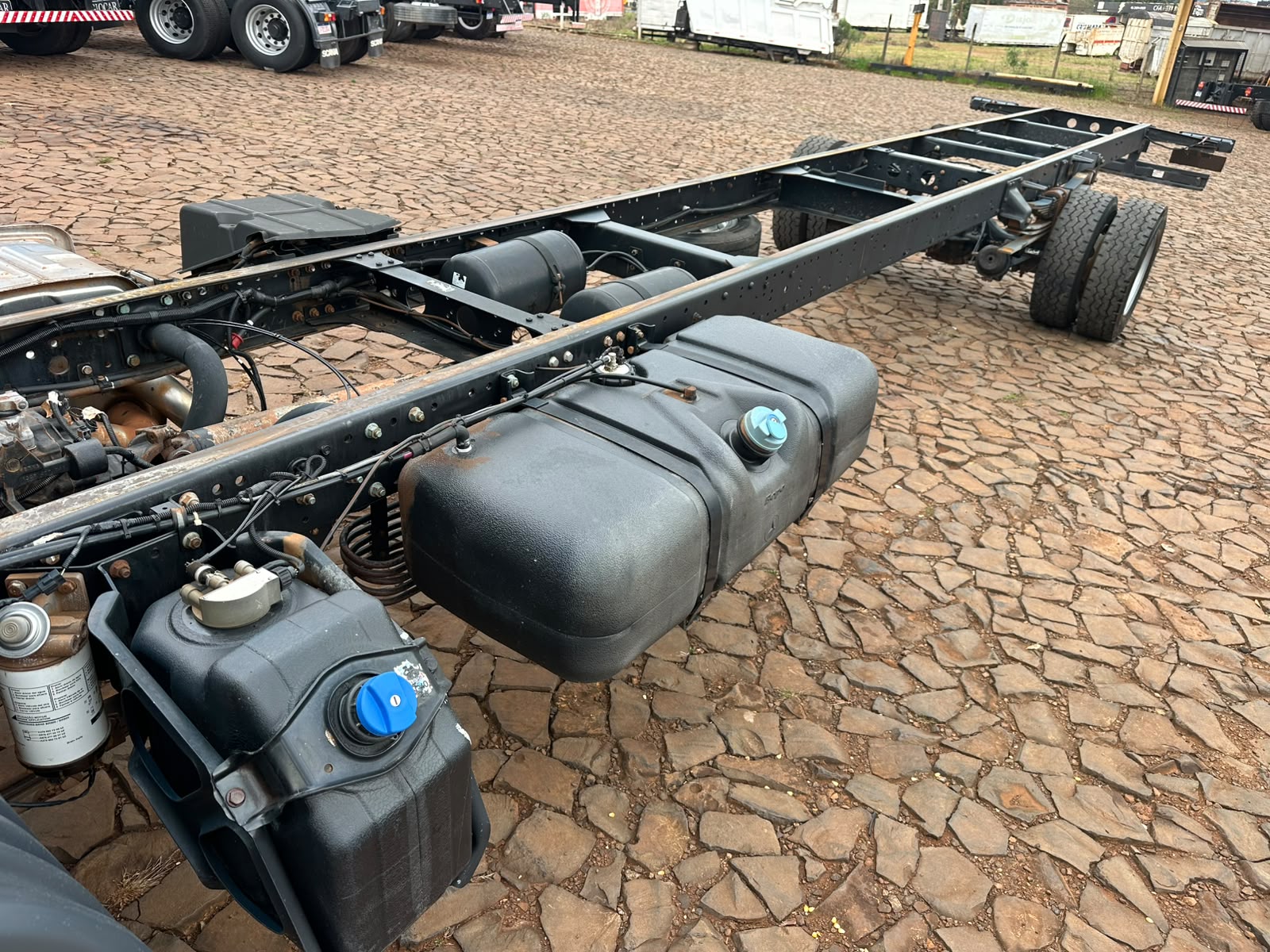 MB ACCELO 815 4X2 - Imagem 17