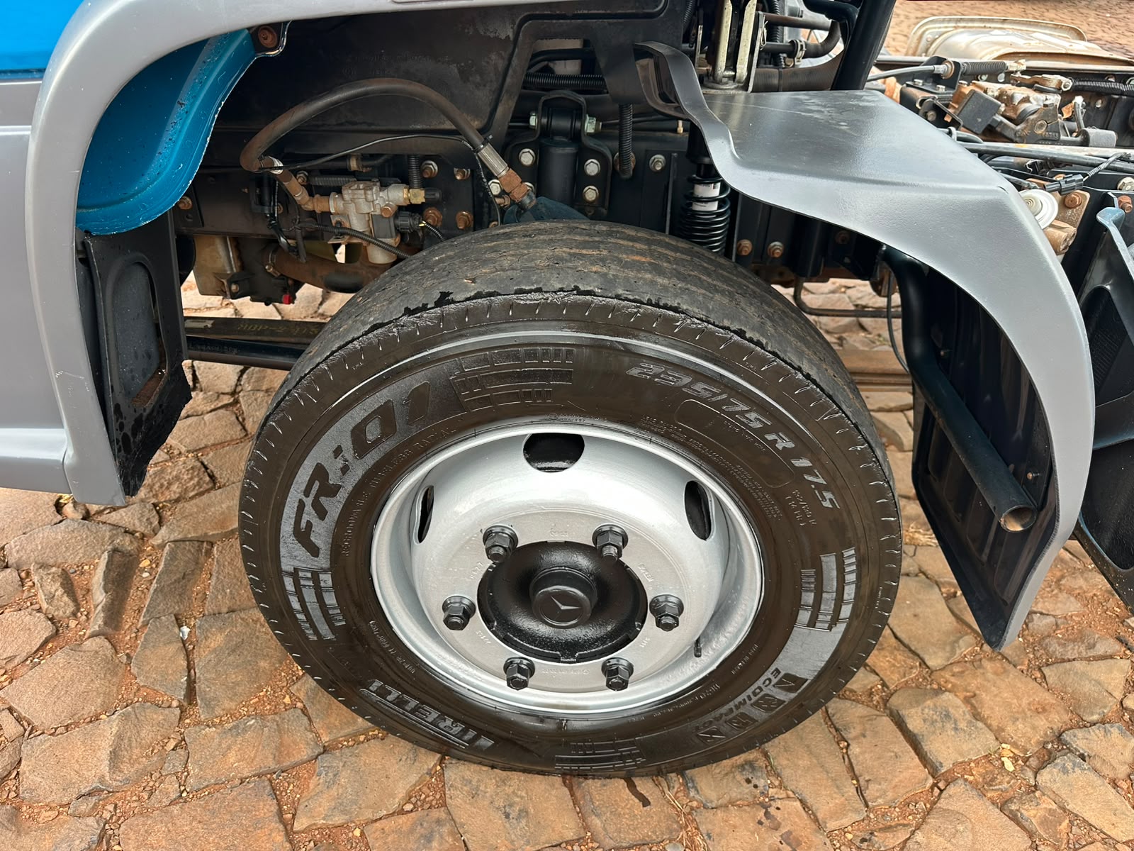 MB ACCELO 815 4X2 - Imagem 18