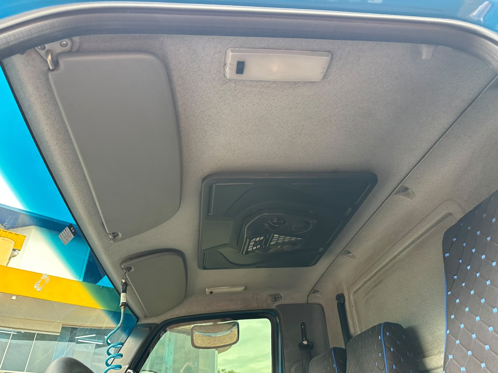 MB ACCELO 815 4X2 - Imagem 22