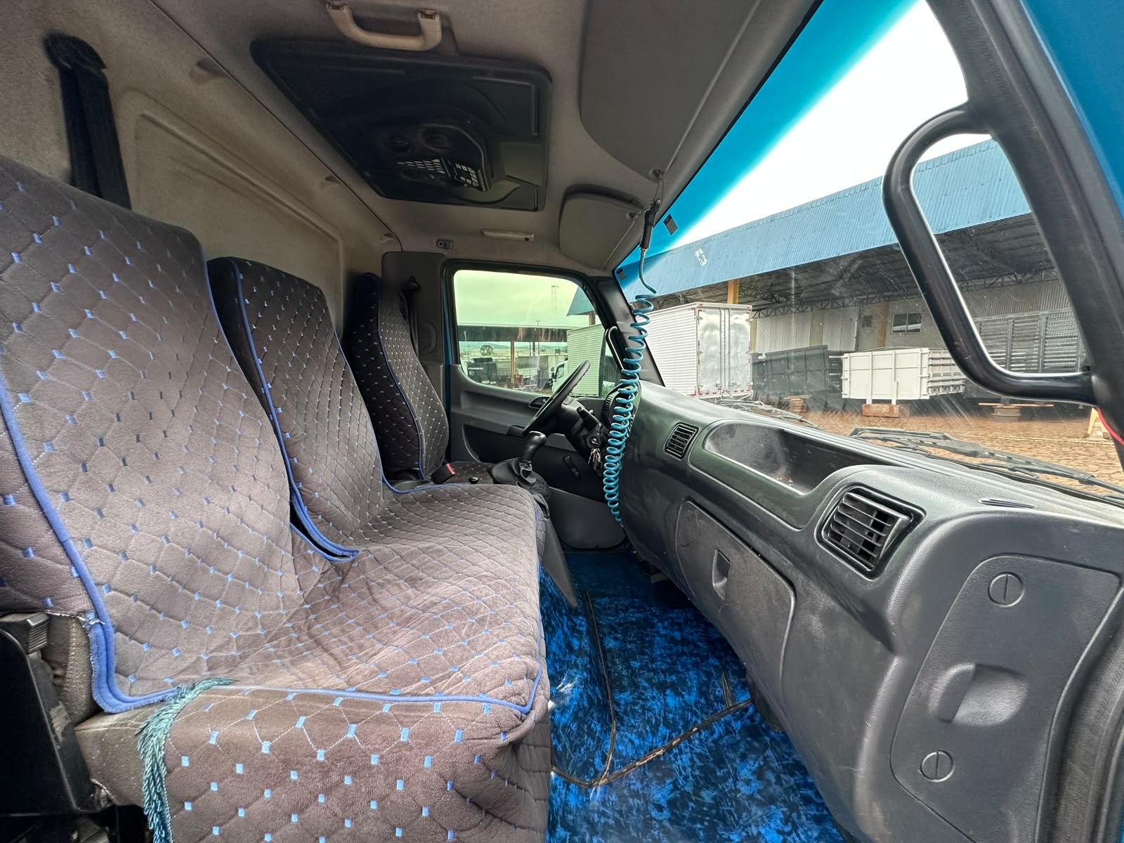 MB ACCELO 815 4X2 - Imagem 30