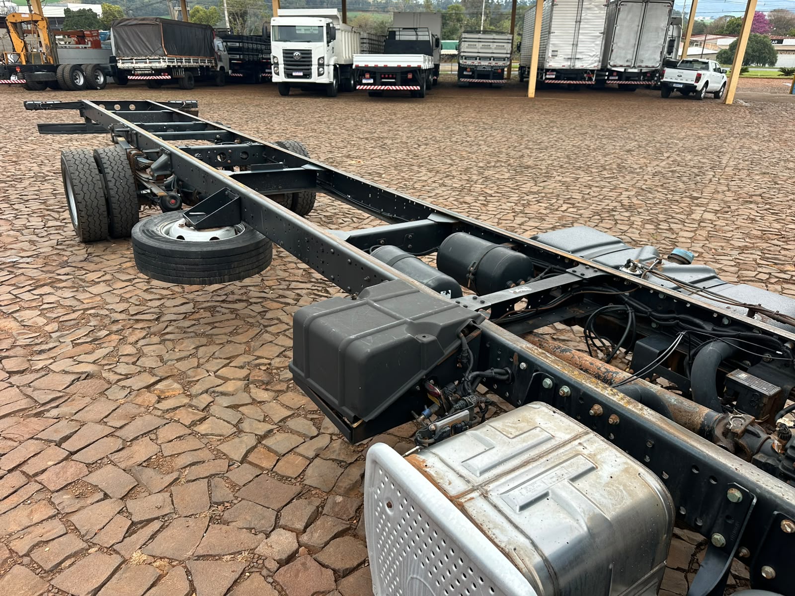 MB ACCELO 815 4X2 - Imagem 6