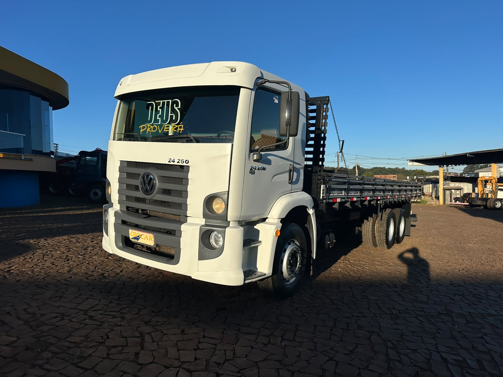 VW 24250 CONSTELLATION 6X2 - Imagem 2