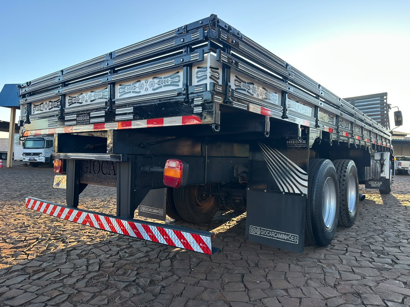 VW 24250 CONSTELLATION 6X2 - Imagem 11