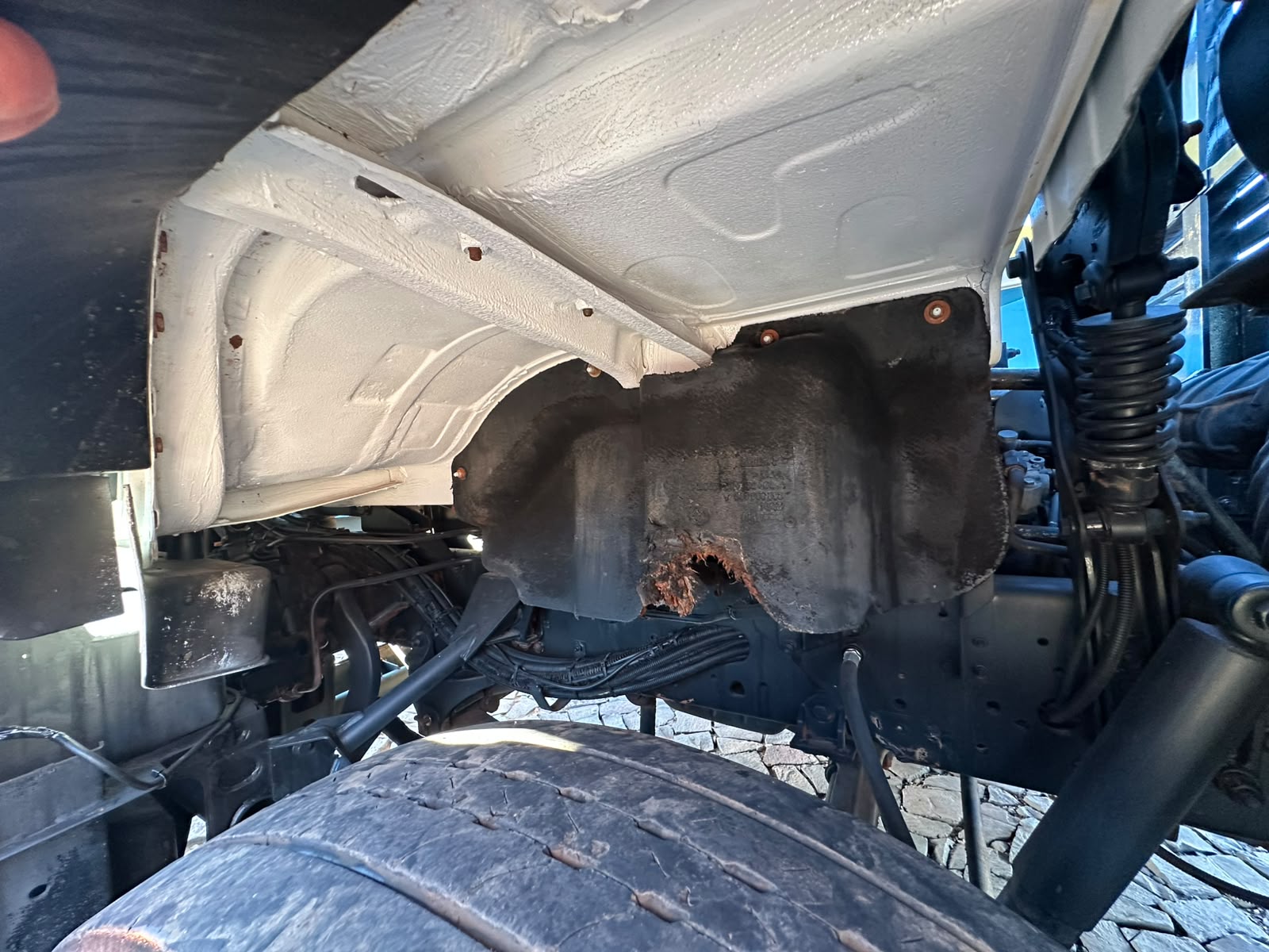 VW 24250 CONSTELLATION 6X2 - Imagem 22