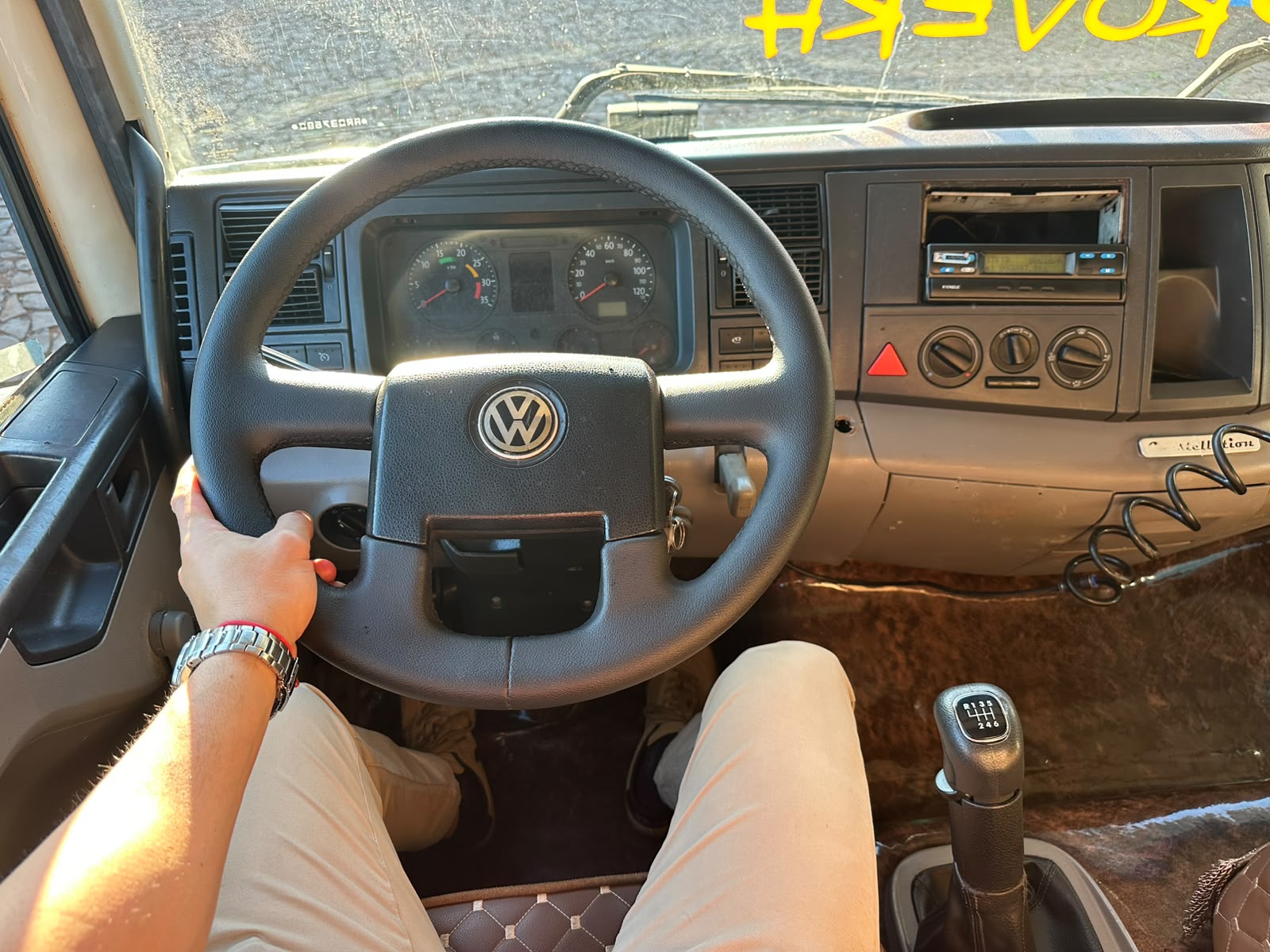 VW 24250 CONSTELLATION 6X2 - Imagem 30