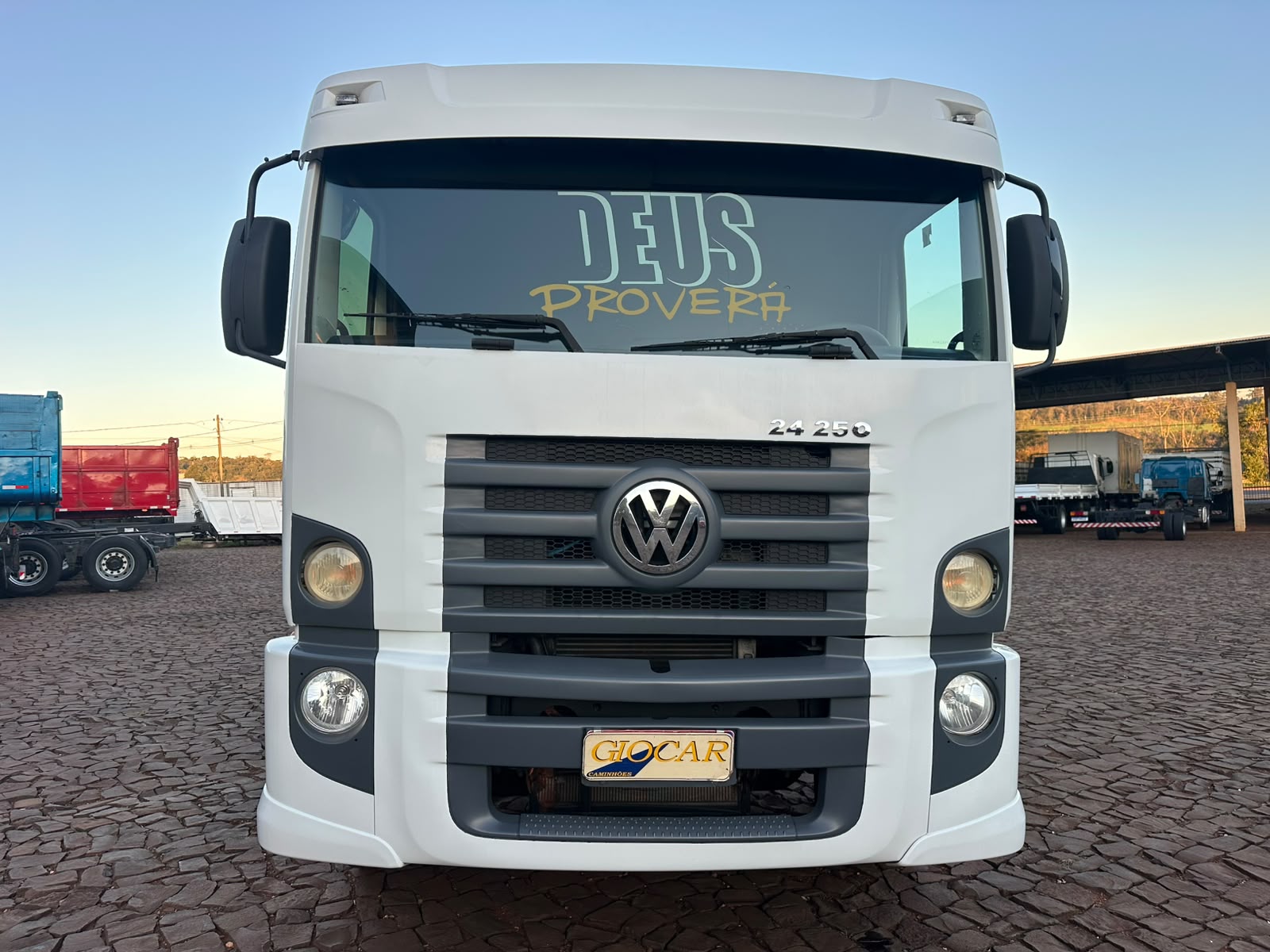 VW 24250 CONSTELLATION 6X2 - Imagem 43