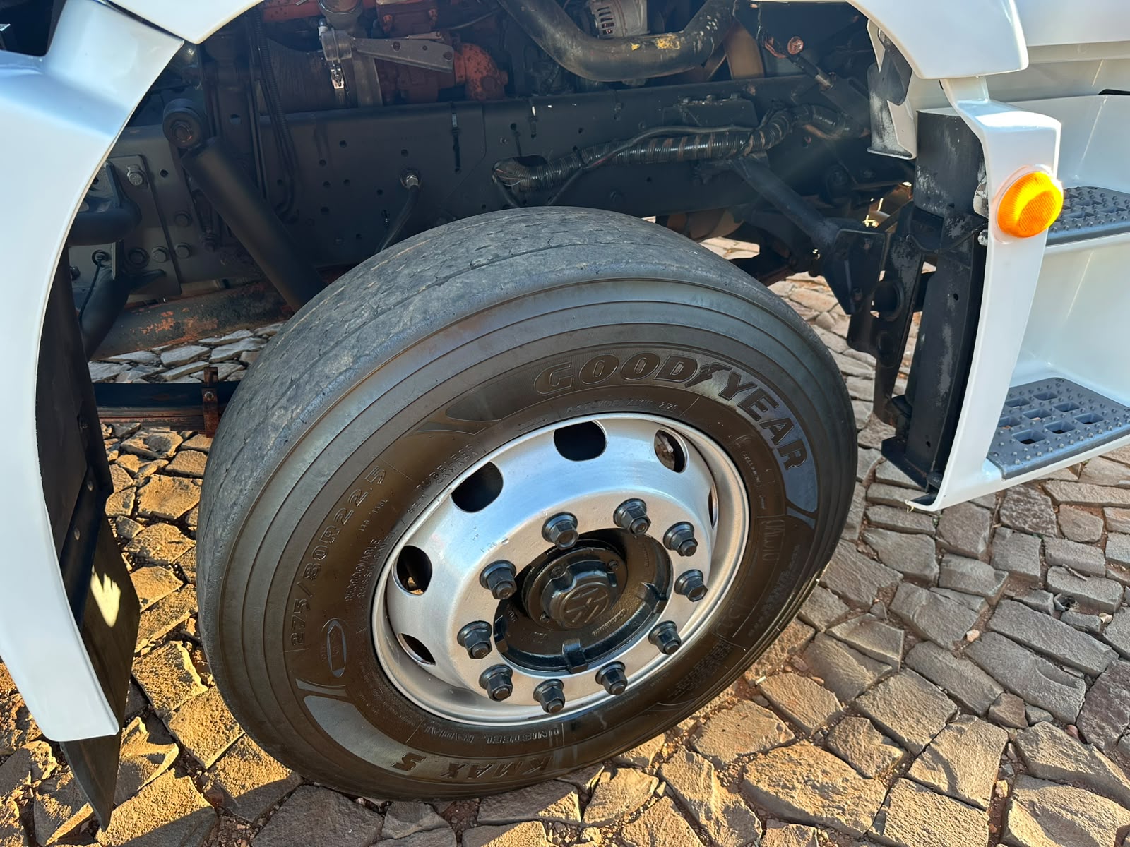 VW 24250 CONSTELLATION 6X2 - Imagem 6
