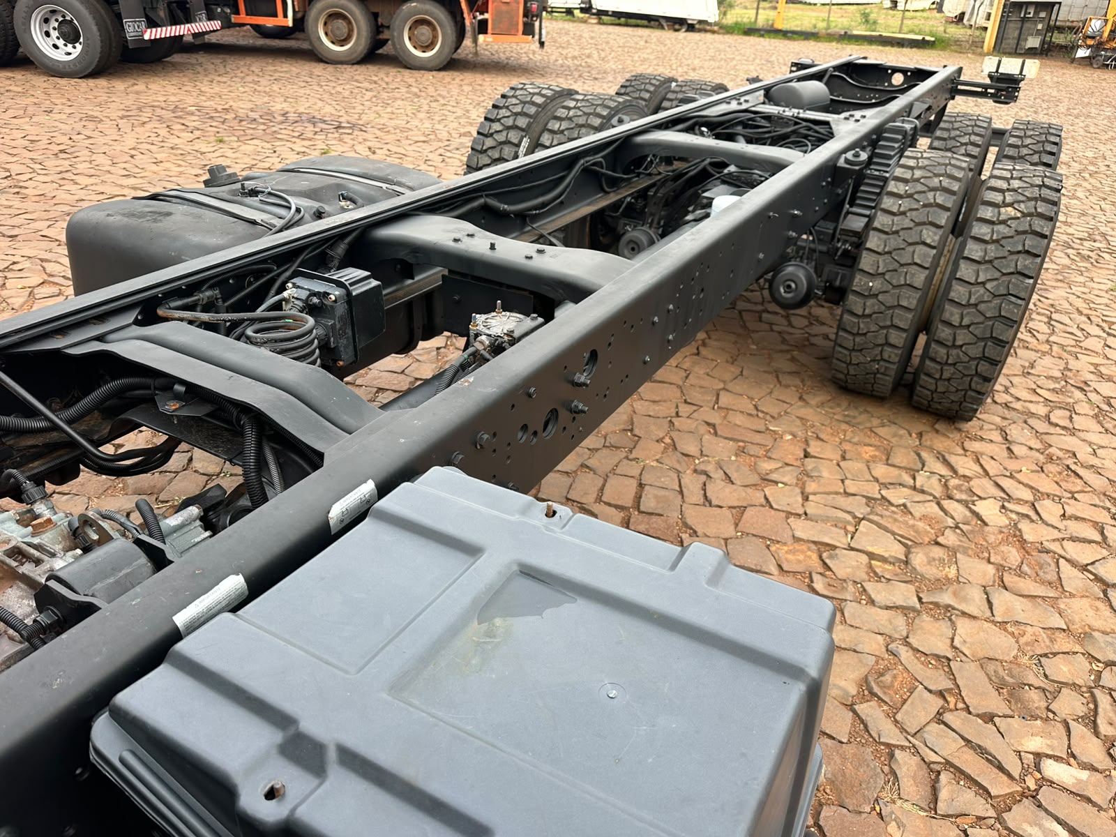 VW 31390 CONSTELLATION 6X4 - Imagem 19