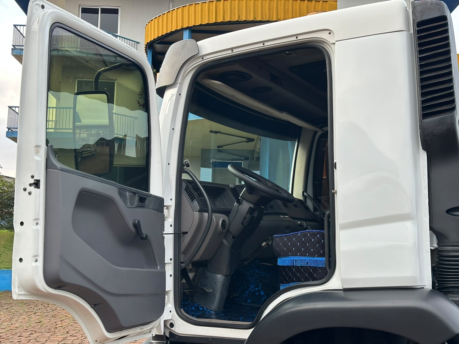 VW 31390 CONSTELLATION 6X4 - Imagem 22