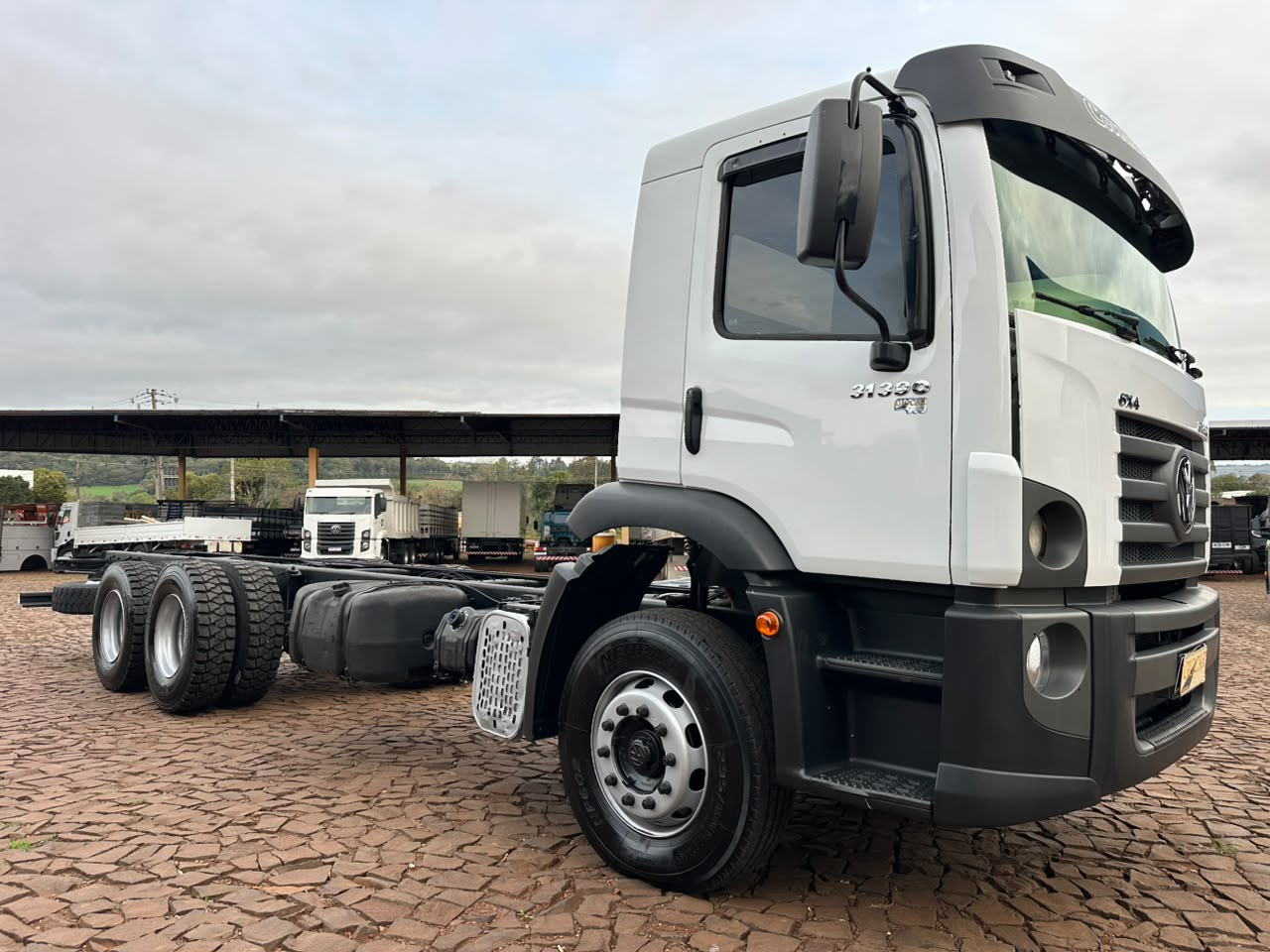 VW 31390 CONSTELLATION 6X4 - Imagem 5