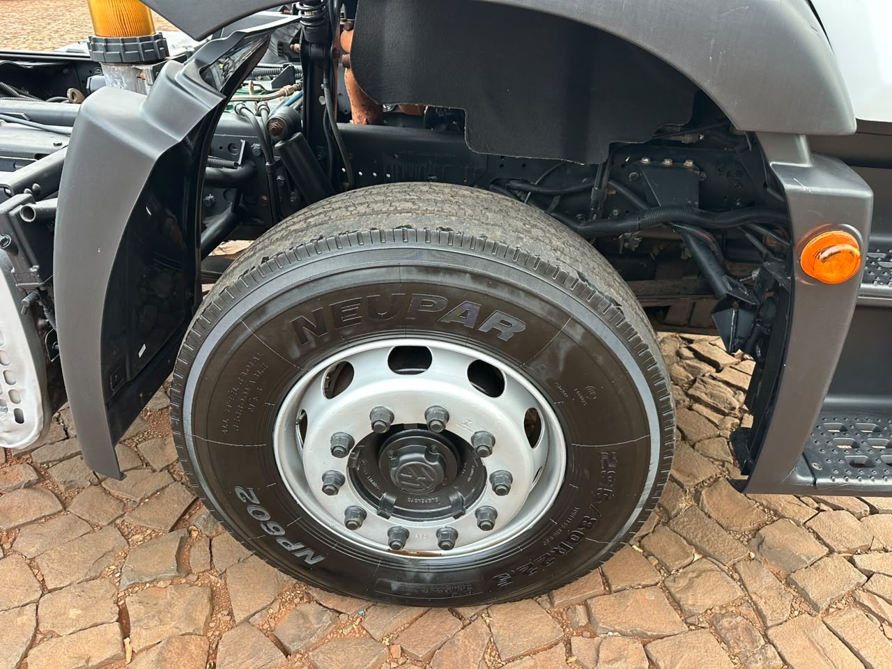 VW 31390 CONSTELLATION 6X4 - Imagem 6