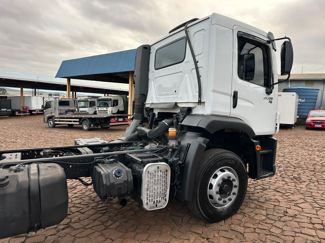 VW 31390 CONSTELLATION 6X4 - Imagem 7