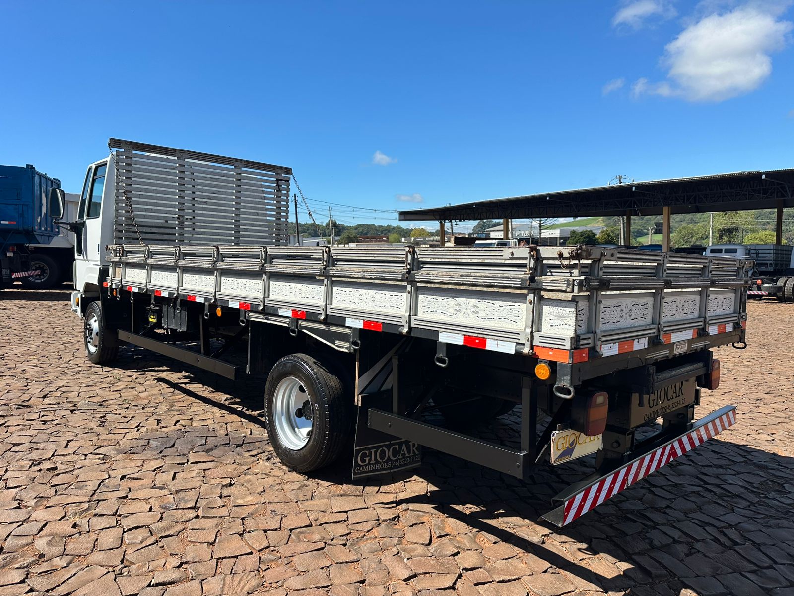 CARGO 815 4X2 - Imagem 13