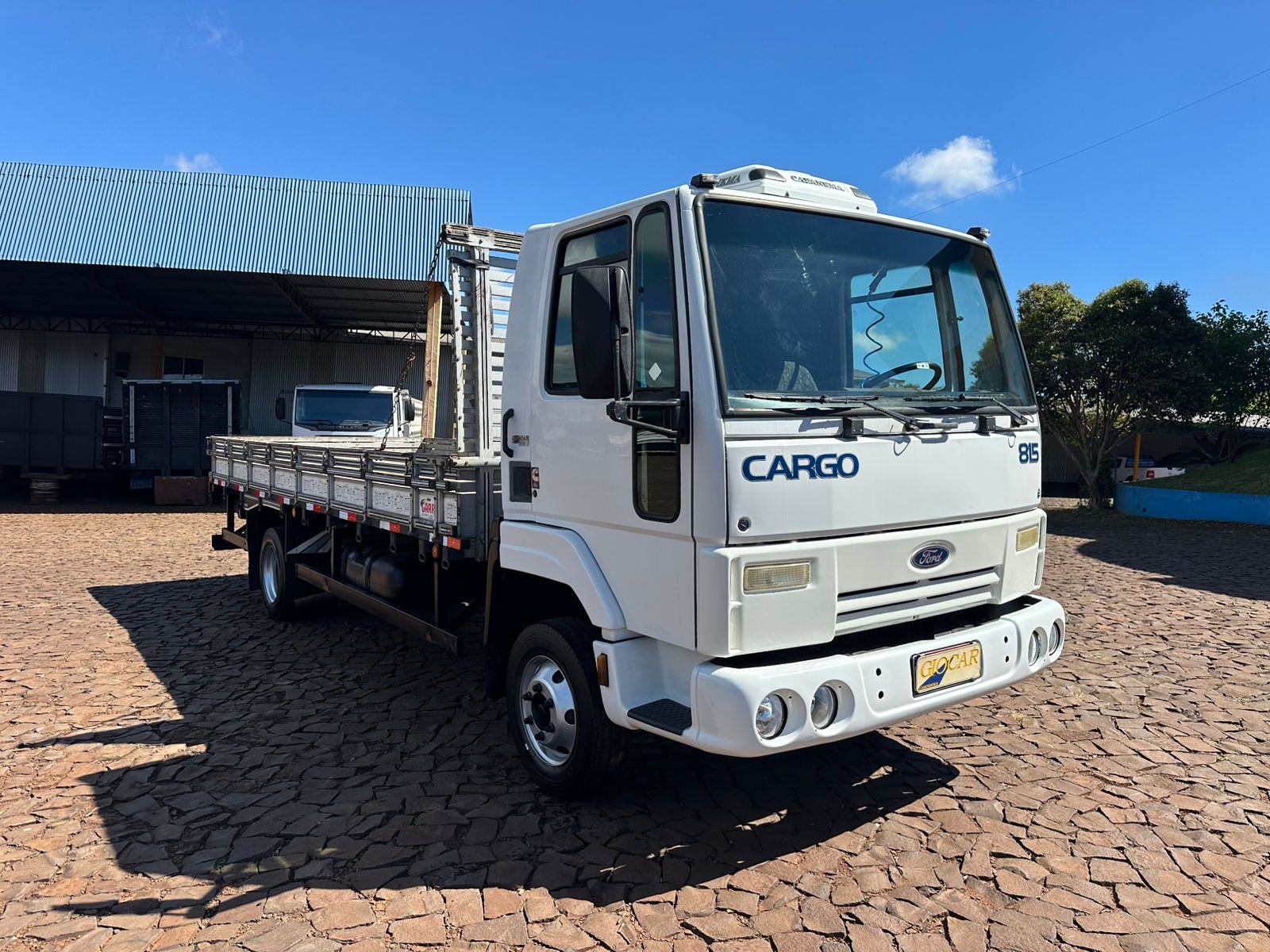 CARGO 815 4X2 - Imagem 5