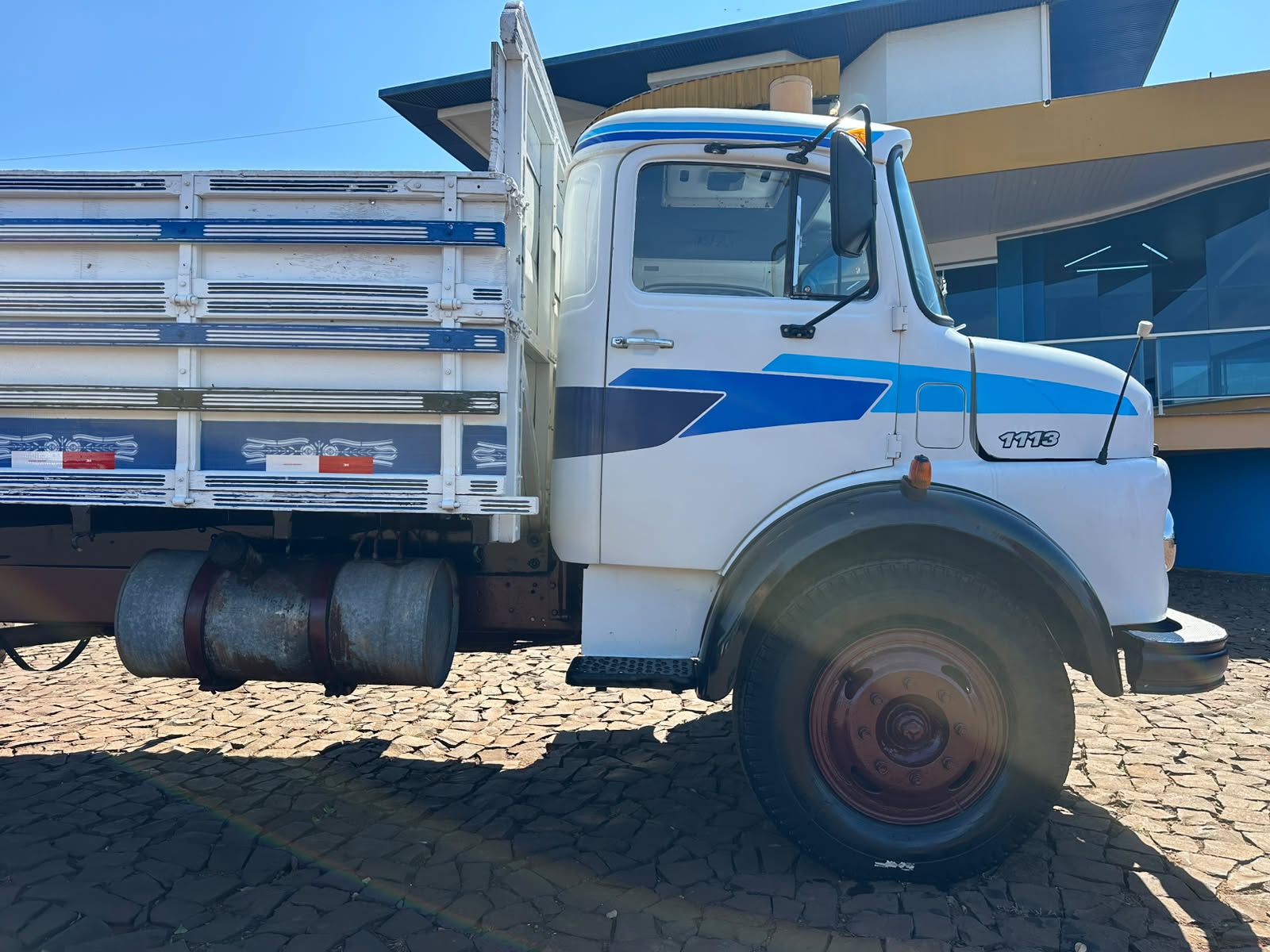 MB L 1113 4x2 - Imagem 6