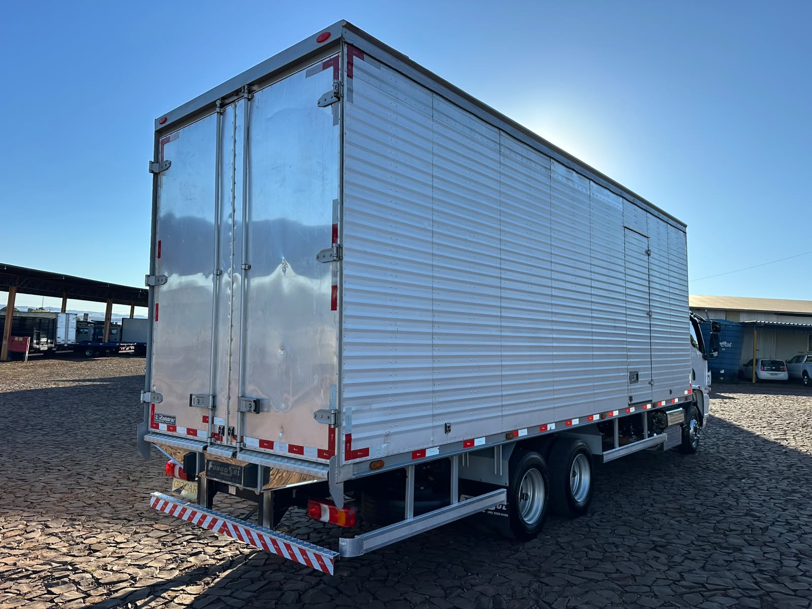 MB ACCELO 1317 CE 6X2 - Imagem 18