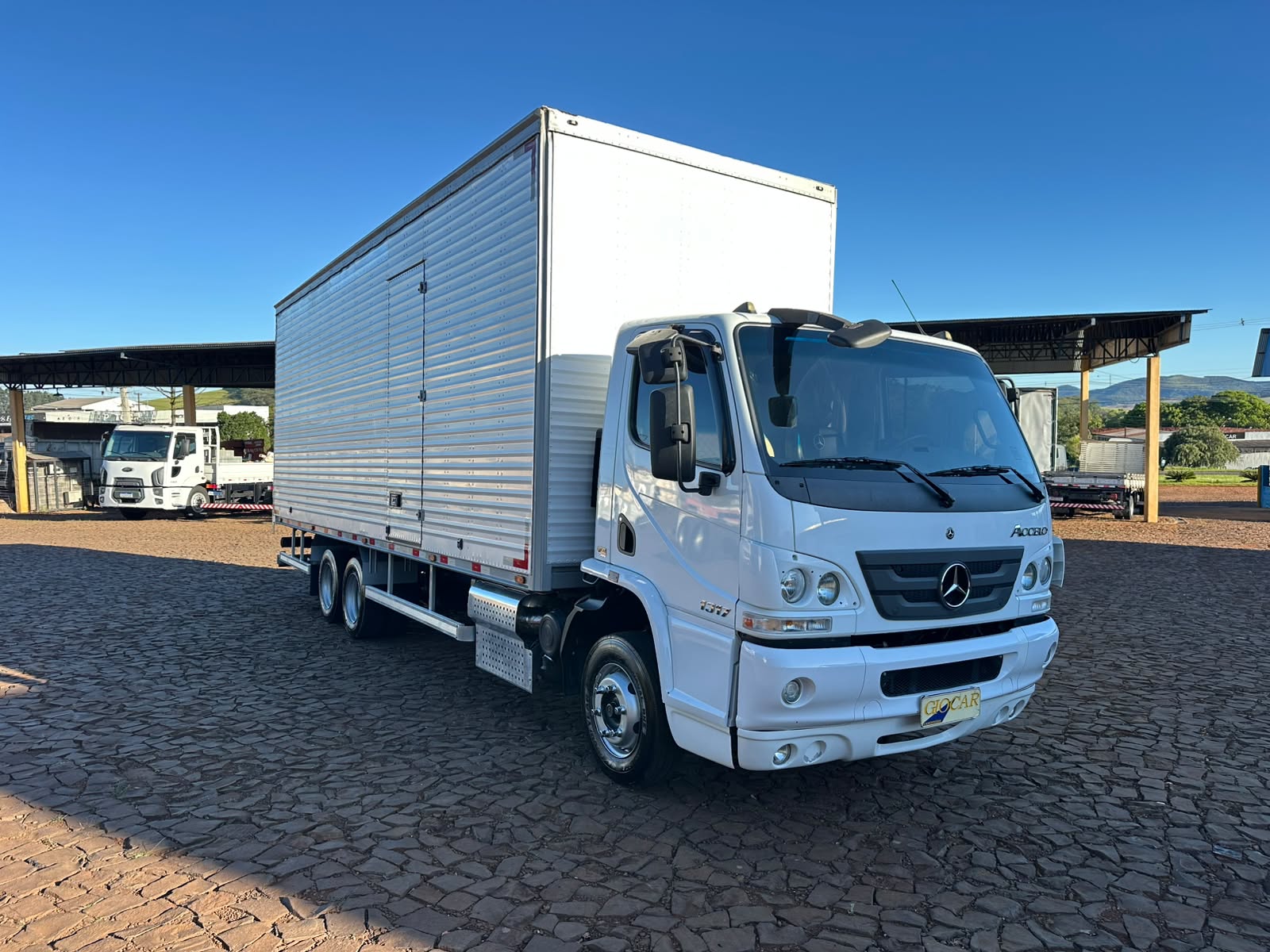 MB ACCELO 1317 CE 6X2 - Imagem 3