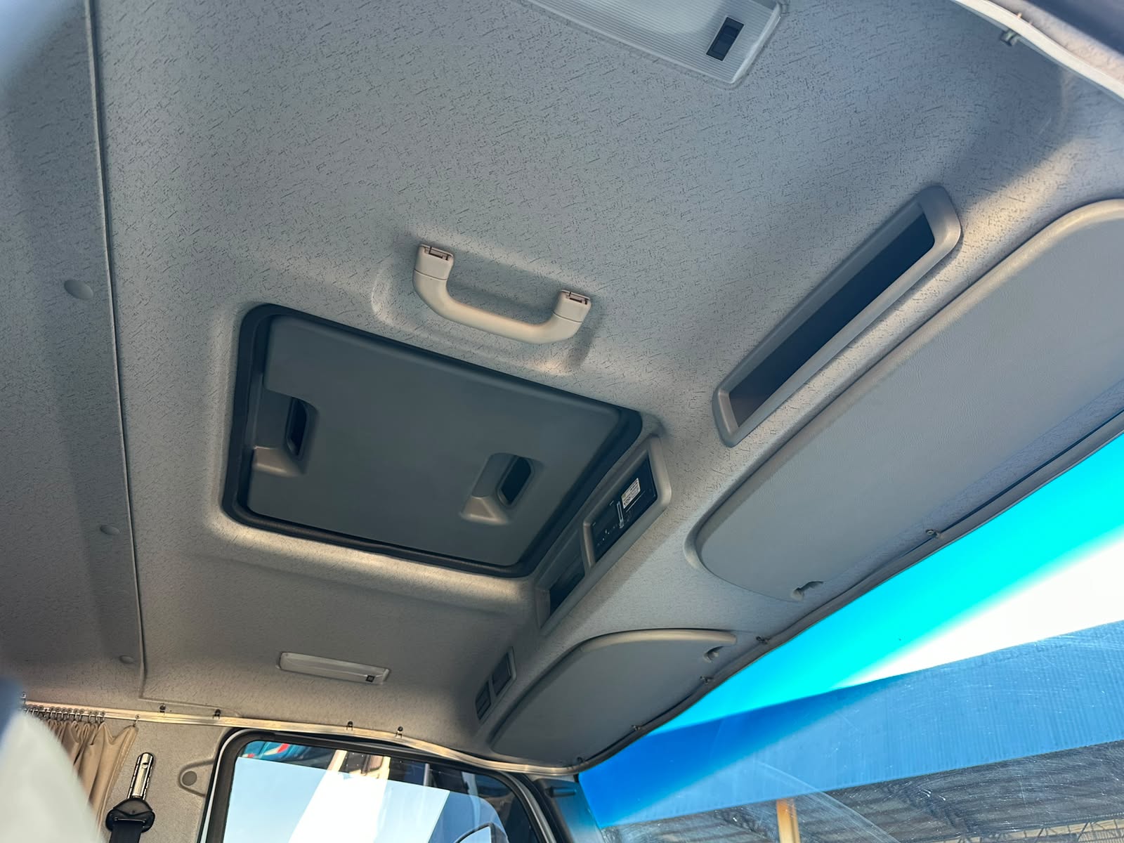 MB ACCELO 1317 CE 6X2 - Imagem 36