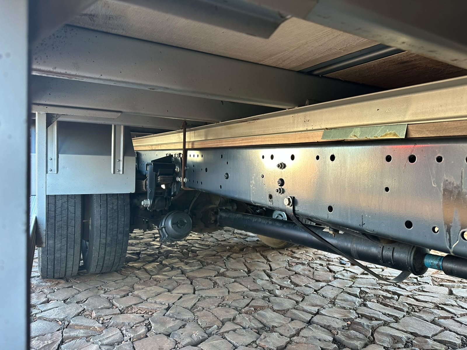 MB ACCELO 1317 CE 6X2 - Imagem 8