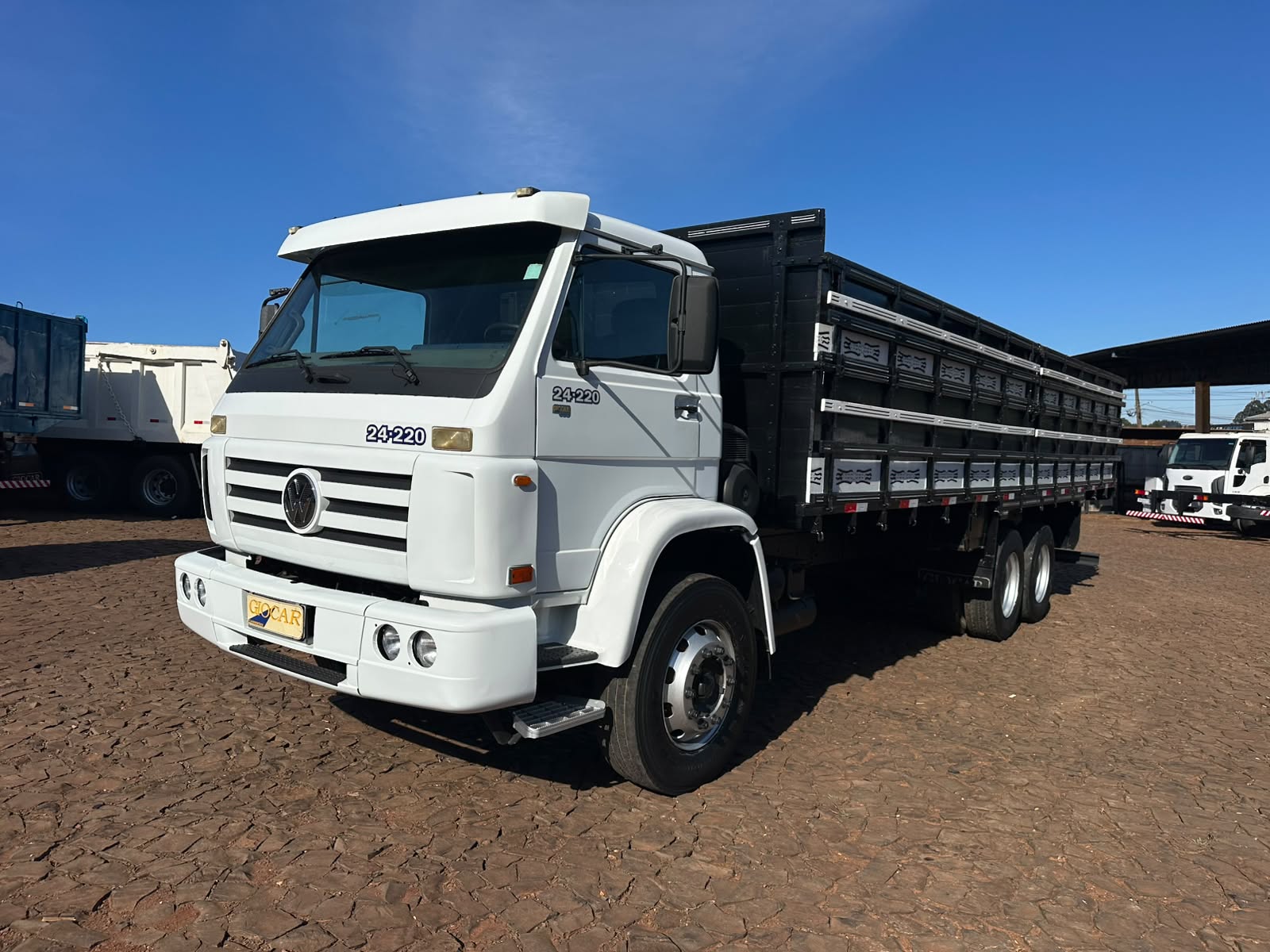 VW 24220 WORKER 6X2 - Imagem 2