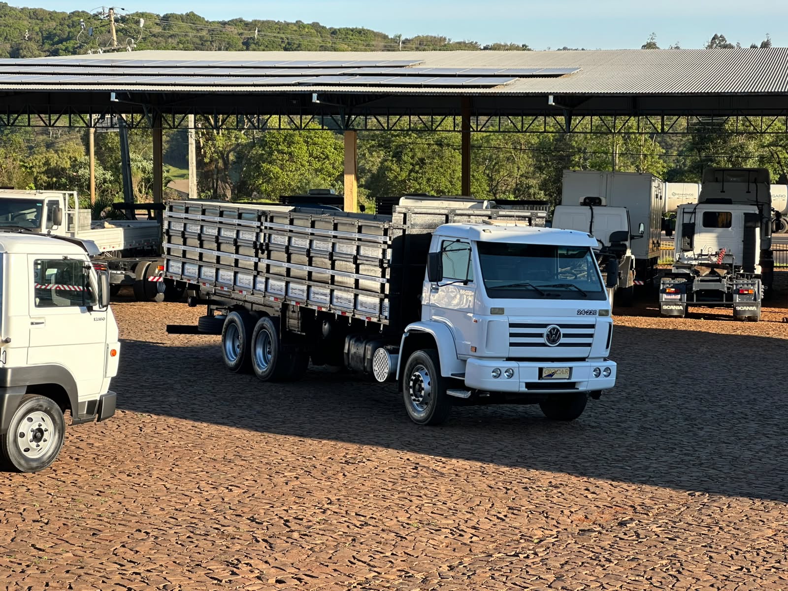 VW 24220 WORKER 6X2 - Imagem 39