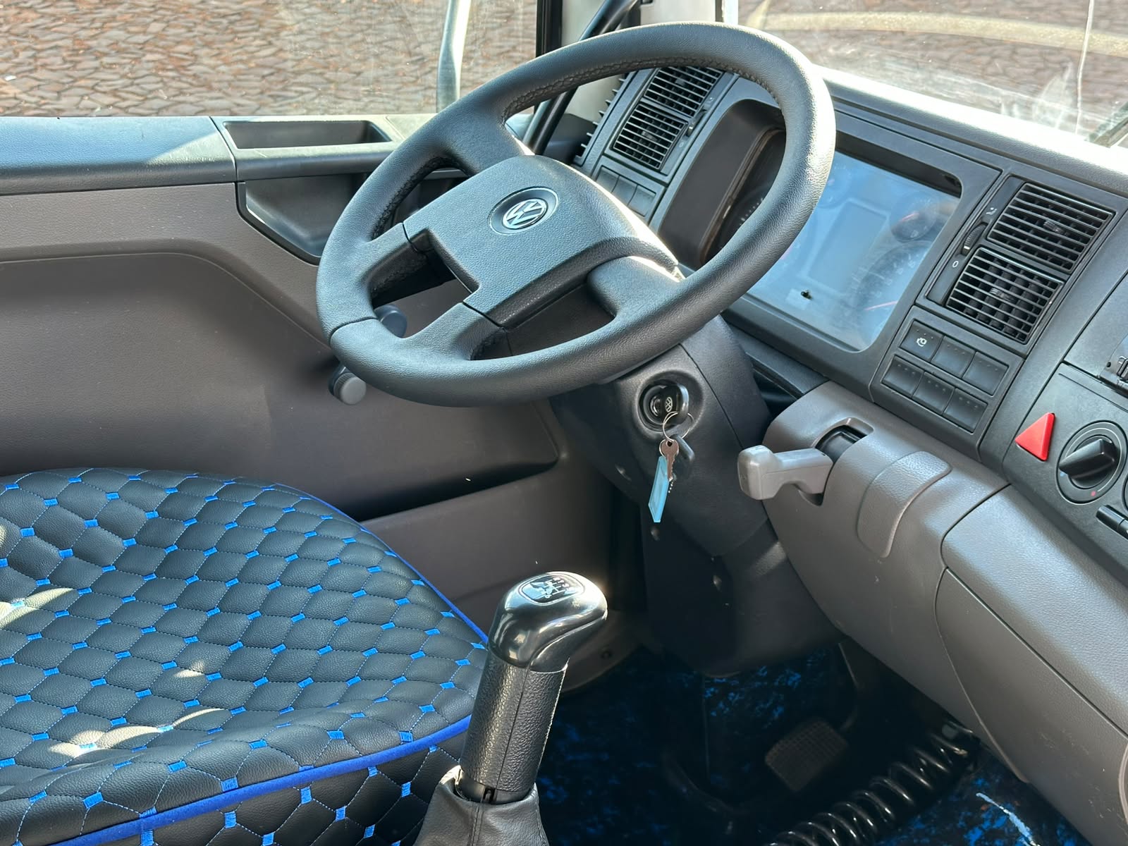 VW 23230 ROBUST 6X2 - Imagem 37